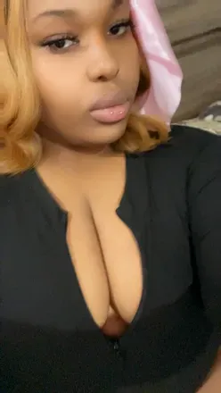 OnlyFans cuenta mamisenjuublow avatar 1