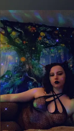 OnlyFans cuenta goddesseden9721 header 2