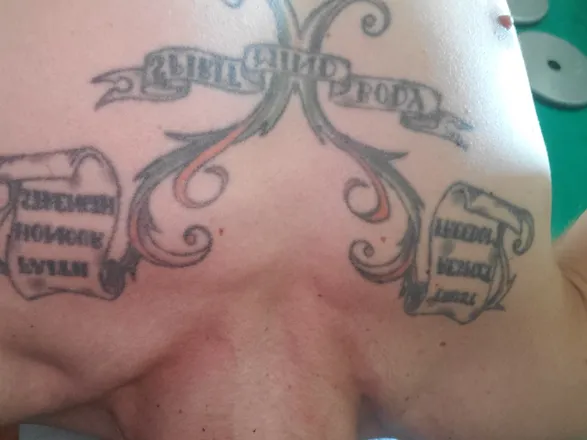 OnlyFans cuenta twistir header 2