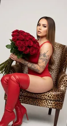 OnlyFans cuenta unholybeauty header 2