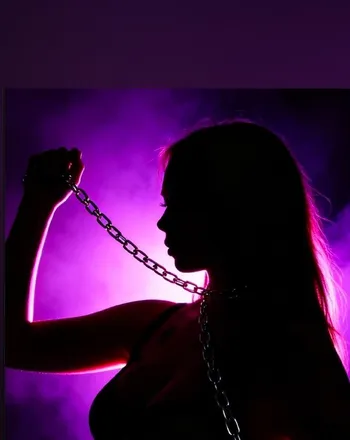 OnlyFans cuenta neighborhood_goth header 2