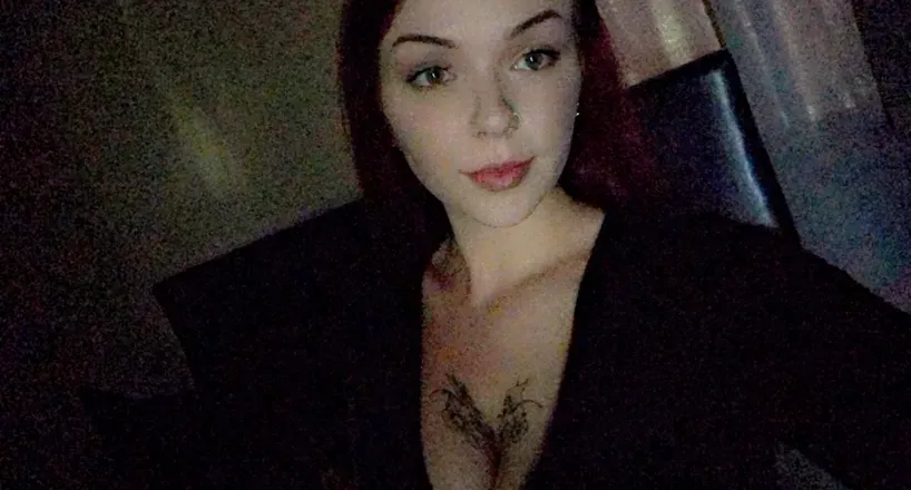 OnlyFans account  emberbarbie avatar 1