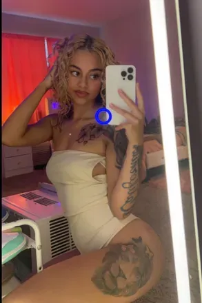 OnlyFans cuenta lightskinbaddi3 avatar 1
