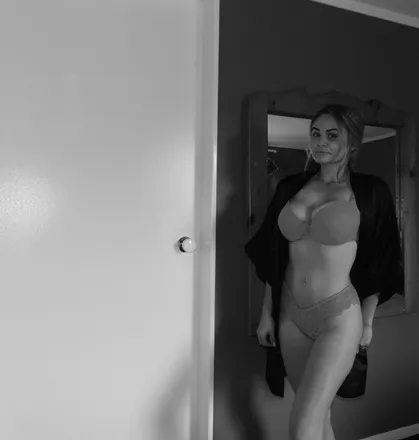 OnlyFans cuenta dawnbrady header 2