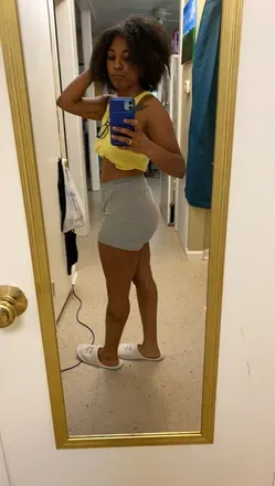 OnlyFans cuenta eatmypeach69 avatar 1