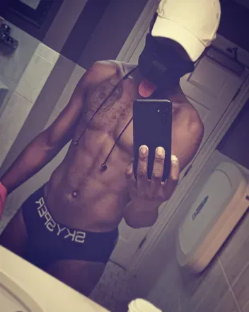 OnlyFans cuenta trizzy.trey header 2