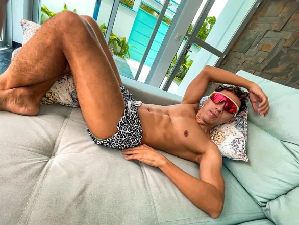 OnlyFans cuenta victorcan0 header 2