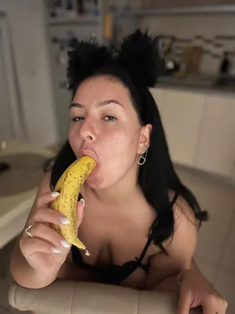 OnlyFans cuenta nicoletaa22 header 2