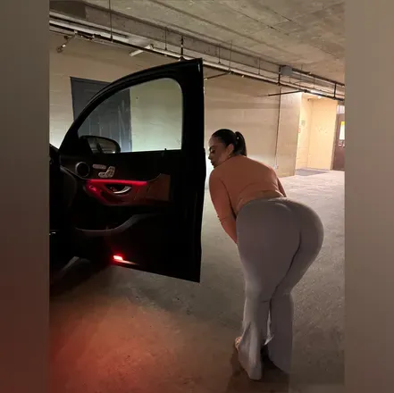OnlyFans account  staarvip header 2