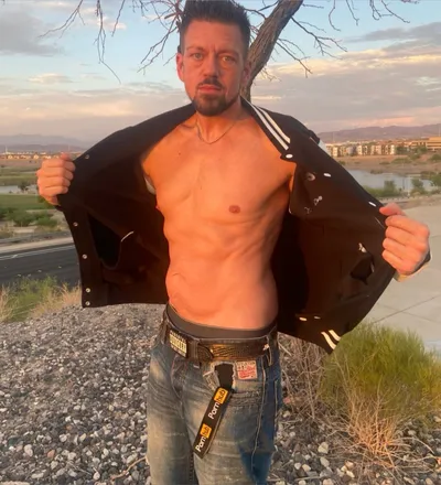 OnlyFans cuenta realjamiestone header 2