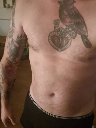 OnlyFans cuenta tattooedandbeard header 2