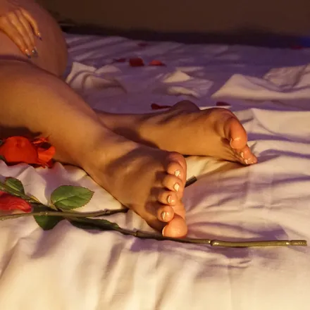 OnlyFans cuenta goddessxlivy header 2