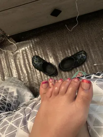 OnlyFans account  aria_simon avatar 1