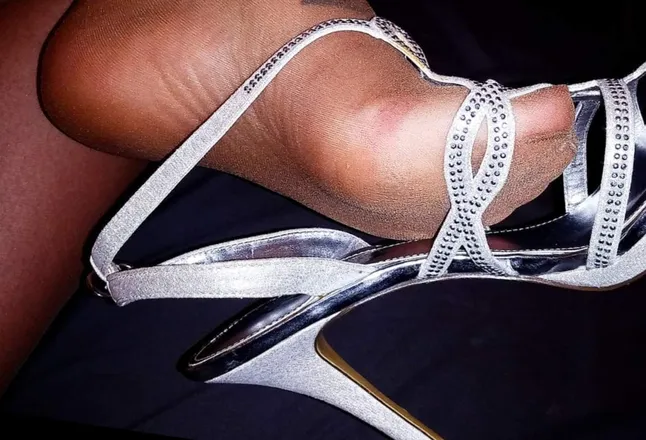 OnlyFans cuenta wifeonloan header 2