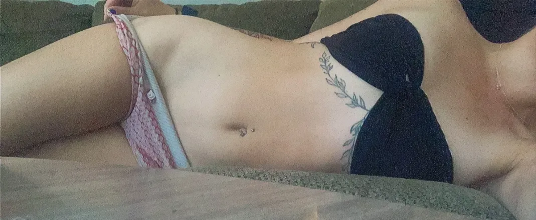 OnlyFans cuenta creamyybabyyy header 2