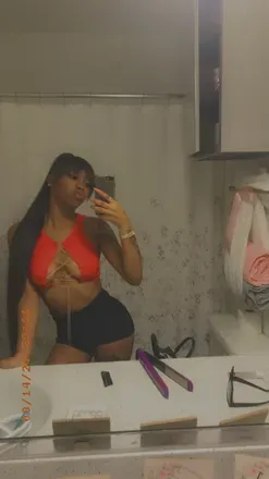 OnlyFans cuenta skinnyassmiaa avatar 1