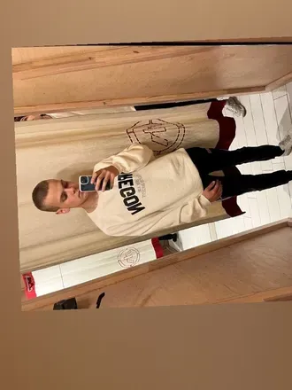 OnlyFans cuenta prettyboyx19 header 2