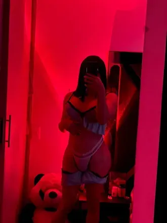 OnlyFans cuenta doll_karoline header 2