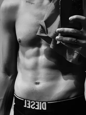 OnlyFans cuenta theplayenzo header 2