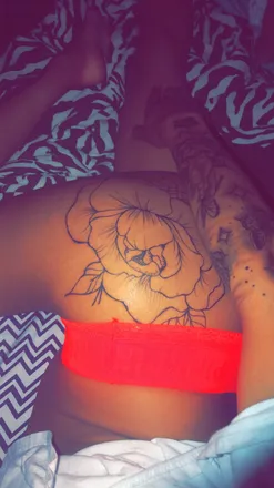 OnlyFans cuenta shetattedsosexy header 2