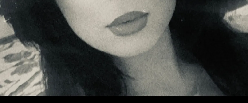 OnlyFans account  its_lola_babyy header 2