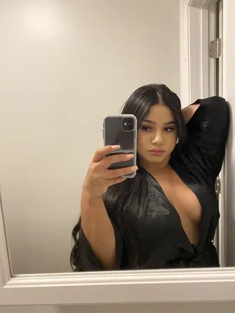 OnlyFans cuenta iamprincessbitchhh header 2
