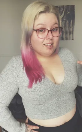 OnlyFans cuenta fantasy_april header 2