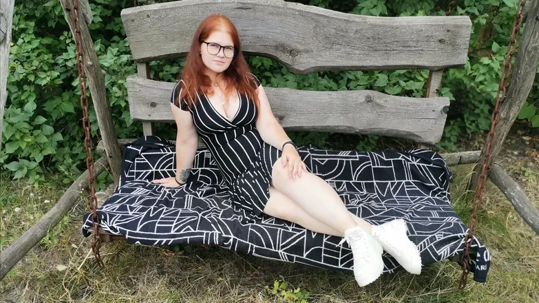 OnlyFans account  elbifree header 2