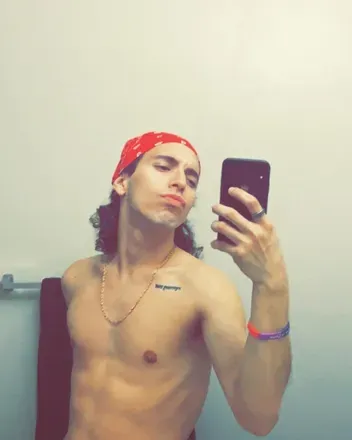 OnlyFans cuenta ecuadorianinfl avatar 1