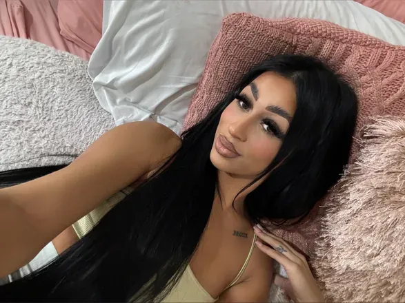 OnlyFans account  yourgirlsfavoritegirl avatar 1