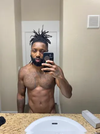 OnlyFans account  therealpeea avatar 1