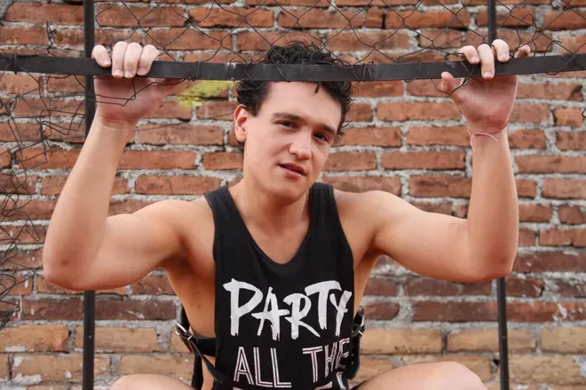 OnlyFans cuenta victor_twink header 2