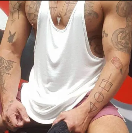 OnlyFans cuenta egyptian_tattooed_men header 2