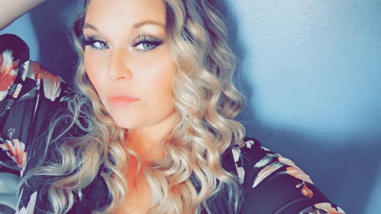 OnlyFans cuenta leaveherwild23 header 2