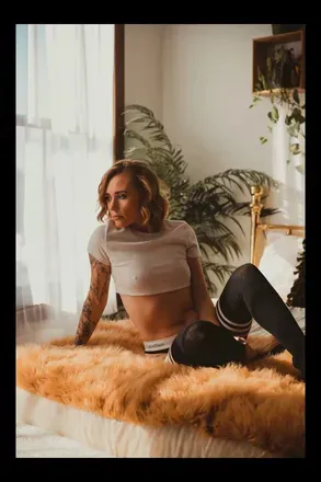 OnlyFans account  mamaknowsbest1992 header 2