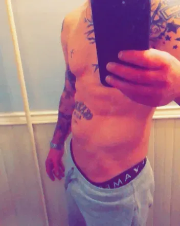 OnlyFans cuenta whiteboigottamonster avatar 1