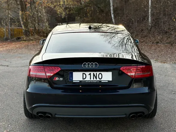OnlyFans cuenta dino97 header 1