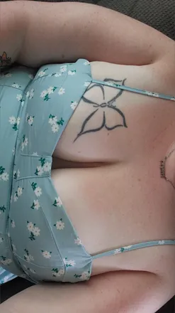 OnlyFans cuenta fiesty_princess98 header 2