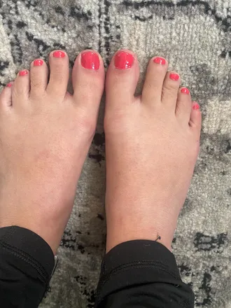 OnlyFans cuenta mimicutefeet header 2
