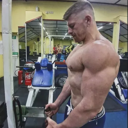 OnlyFans cuenta gymguyy header 2