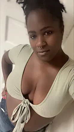 OnlyFans cuenta lustylucyxxx1 avatar 1