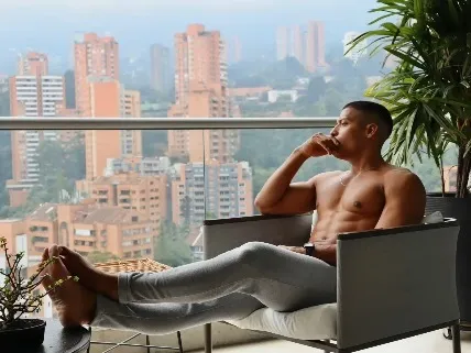 OnlyFans account  essebasfit header 2