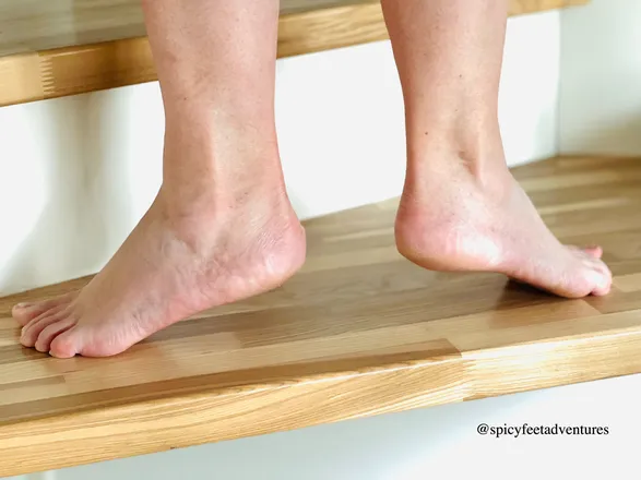 OnlyFans cuenta spicyfeetadventures header 2
