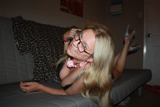OnlyFans cuenta kellyclicquot header 2