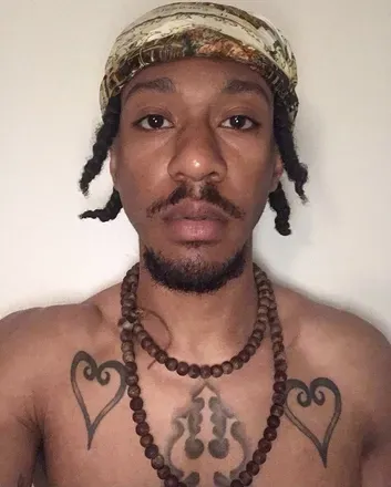 OnlyFans account  glistbouyy avatar 1
