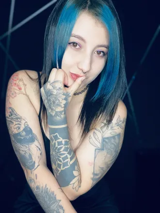 OnlyFans cuenta bluebunnycb header 2