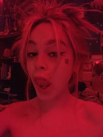 OnlyFans cuenta bratworst avatar 1