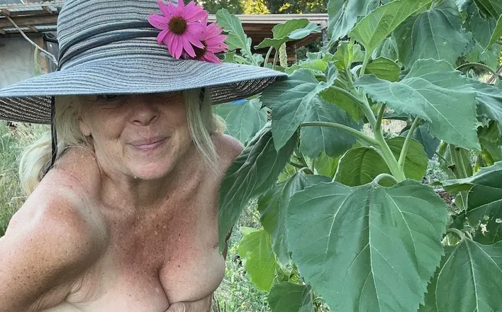 OnlyFans cuenta autumn-rose-only header 2