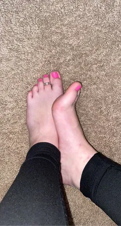 OnlyFans cuenta sarahsfeet_02 avatar 1