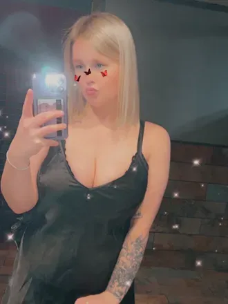 OnlyFans account  mommy1214 avatar 1